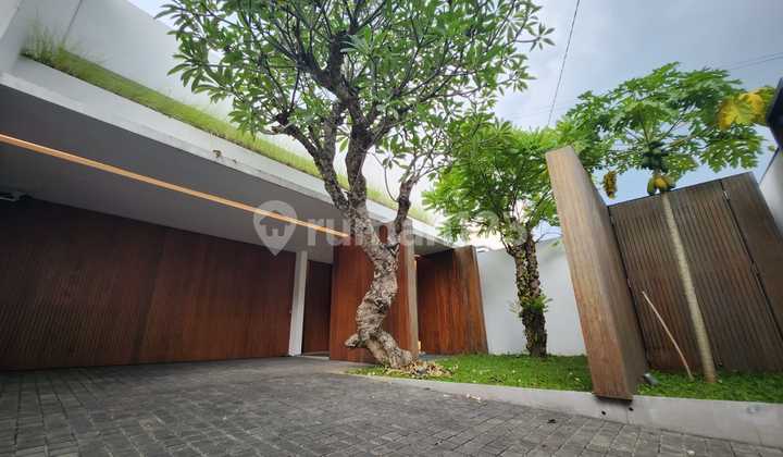 RUMAH 2,5 LANTAI FURNISHED BUKIT SARI SEMARANG 1