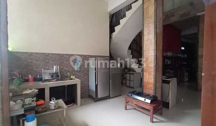 Dijual Rumah di Jangli Semarang ada Minipool, Halaman luas 2