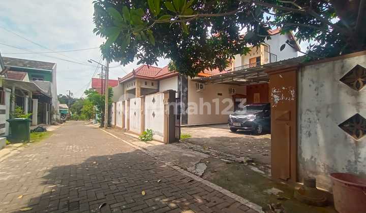 RUMAH CANTIK DI JANGLI, SEMARANG 2