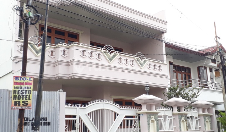 RUMAH NYAMAN 2 LANTAI STRATEGIS, TENGAH KOTA 1