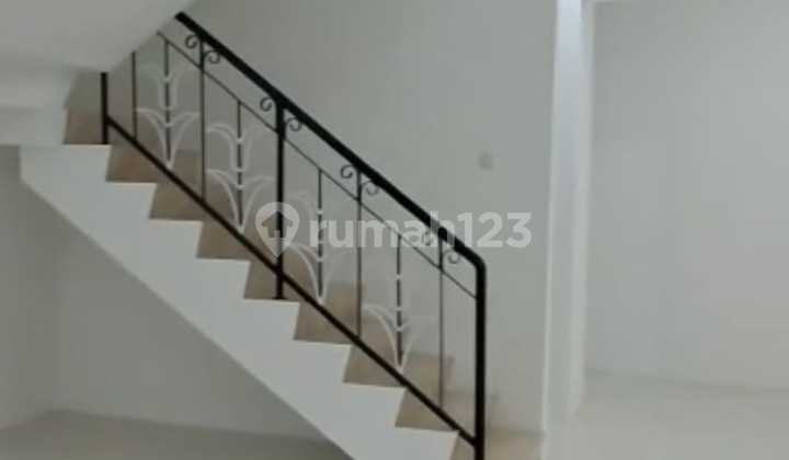 RUMAH 2 LANTAI DI BUKIT SARI SEMARANG 2