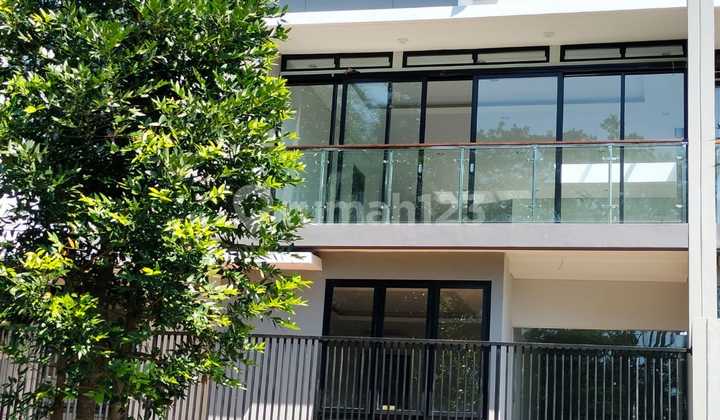 FOR RENT NEW HOUSE IN BSB SEMARANG 2 FLOORS 1