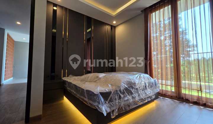 DIJUAL RUMAH ELITE FURNISHED DI BSB SEMARANG 2