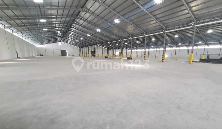 Gudang di Kawasan Industri Candi Gatot Subroto Semarang 2