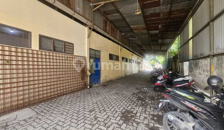 Disewakan Gudang Pinggir Jalan Raya Dekat Tol Gayamsari Semarang 2