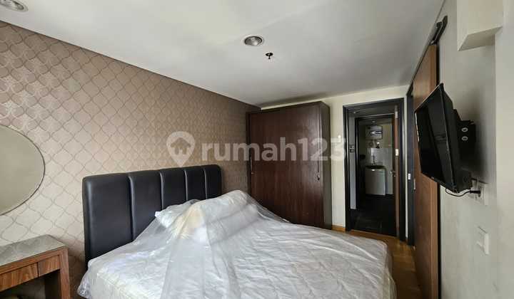 FOR SALE 2 BEDROOM APARTMENT MG SUITES SEMARANG FULLY FURNISHED FOR SALE 2 BEDROOM APARTMENT MG SUITES SEMARANG FULLY FURNISHED