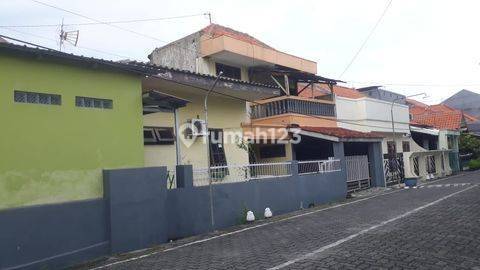 RUMAH DENGAN PAVILIUN DI KARANGAYU SEMARANG BARAT 2