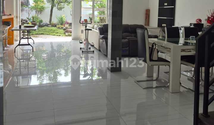 DIJUAL RUMAH FULL FURNISHED DI GREENWOOD SEMARANG 2 LANTAI 2