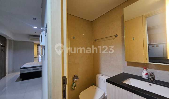 FOR RENT FURNISHED APARTMENT LOUIS KIENNE PINNACLE SEMARANG 2