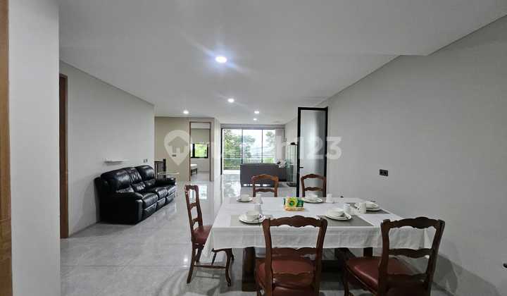 Disewakan Rumah Baru Furnished Bukit Sari Semarang 2