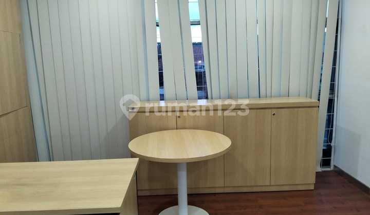 Disewakan Ruko 3 Lantai Pinggir Jalan Raya Ngaliyan Semarang 2