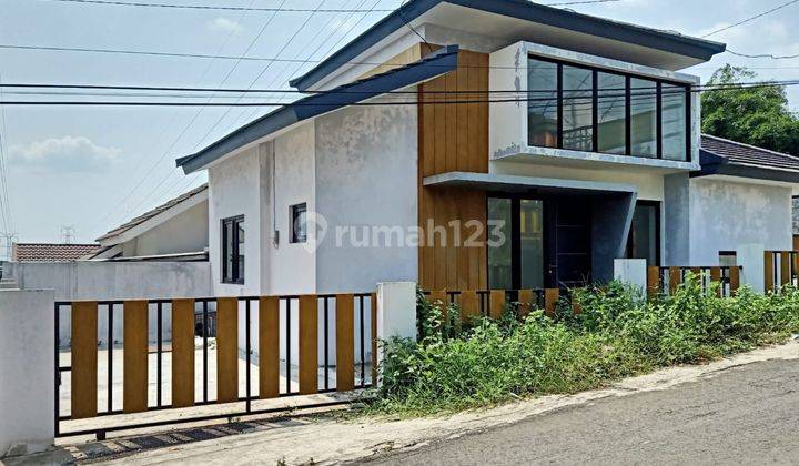 DIJUAL RUMAH DEKAT SEKOLAH INTERNASIONAL SEMARANG ATAS 1