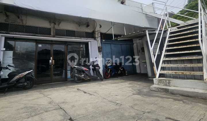 DIJUAL RUMAH 1,5 LANTAI KALIBANTENG SEMARANG 1