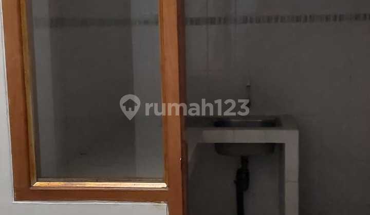 Dijual Rumah Bagus Dekat Simpang Lima Semarang 1,5 Lantai 2