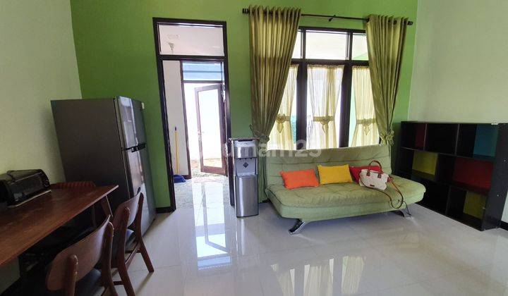 DISEWAKAN RUMAH FULL FURNISHED GRAHA ESTETIKA SEMARANG 1