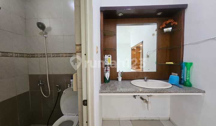 1.5-STORY HOUSE NEAR THE PARK MALL SEMARANG 2