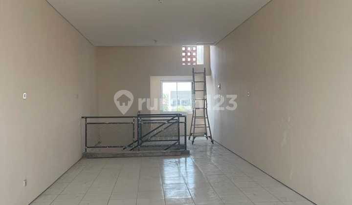 Disewakan Ruko Bagus 3 Lantai Pinggir Jalan Majapahit Semarang 2