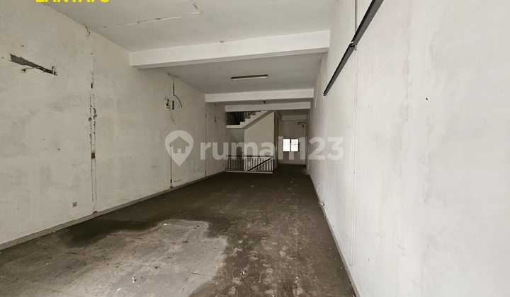 Disewakan Ruko 4,5 Lantai dengan Lift Tengah Kota Semarang 2