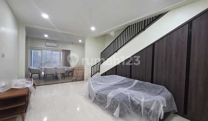 Disewakan Rumah Bagus Full Furnished Graha Candi Golf Semarang 1
