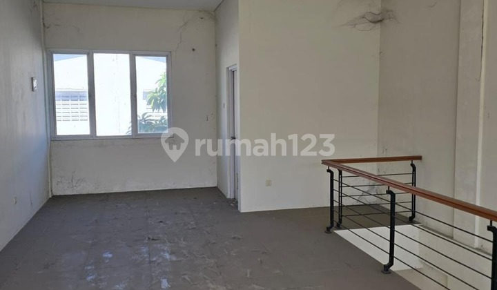 For Quick Sale, Bizpoint Cikupa Tangerang Shop House, SHGB until 2039, Strategic Location with Easy Access. 2