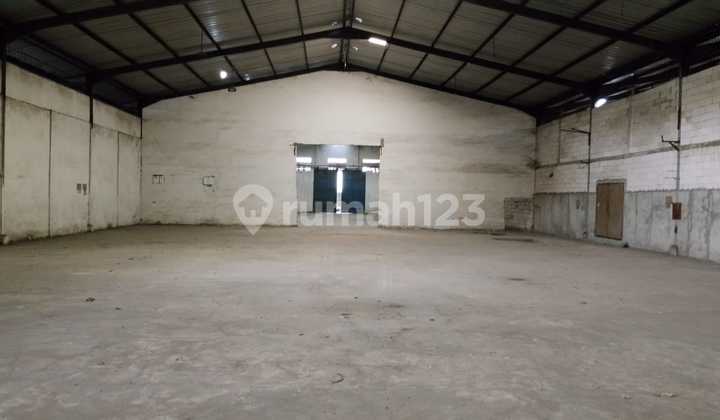 Disewakan Gudang 1200M2 Strategis Ks Tubun Pintu Air 10 Tangerang Akses 40 Feet Siap Pakai
