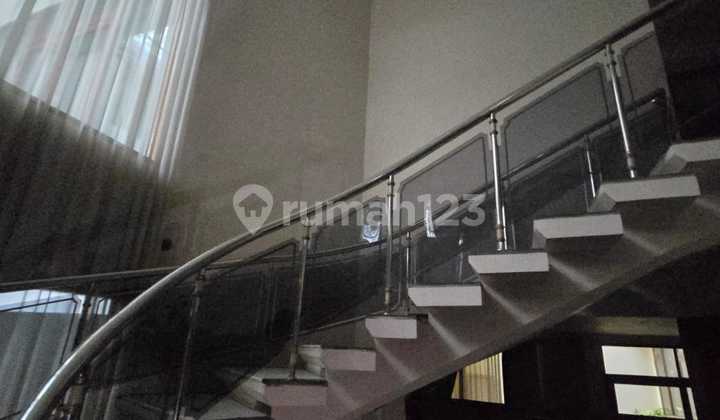 Dream Paradise in Green Garden West Jakarta for Sale, Luxury House Ready to Live In, Best Access. 2