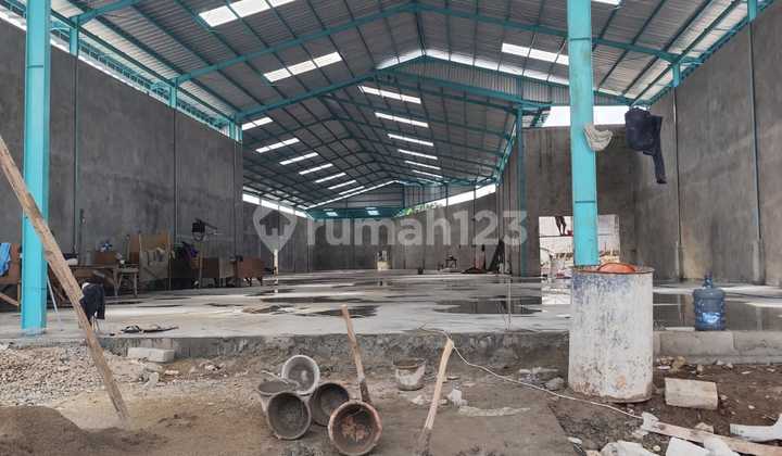Disewa Gudang 2000M2 Semanan Jakarta Barat Ada Loading Dock Gudang Strategis Akses Mudah Cocok untuk Logistik & Distribusi Disewa Gudang 2000M2 Semanan Jakarta Barat Ada Loading Dock Gudang Strategis Akses Mudah Cocok untuk Logistik & Distribusi