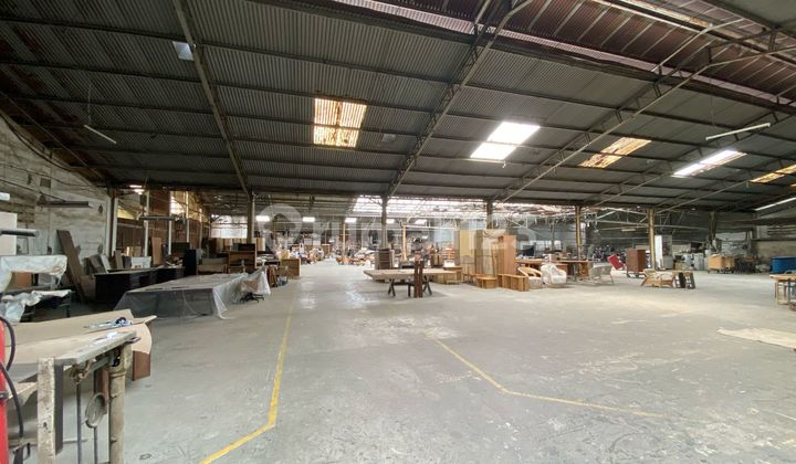 Warehouse for Rent Kapuk 10000M² Former Furniture Factory Ready to Use Suitable for Manufacturing Distribution