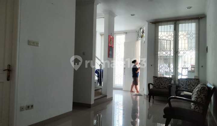 Dijual Murah Rumah Taman Grisenda Jakarta Utara Semi Furnish Mewah