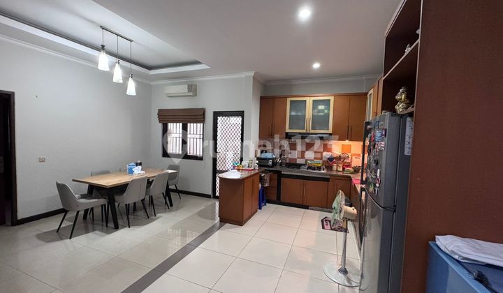 For Sale 2-Story Luxury House Muara Karang Semi-Furnished Hook Position Strategic Access North Jakarta 2