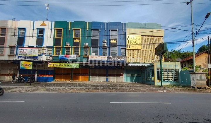 SOLD CHEAP VIA AUCTION JUNE 23, 2026 – Shop House on Cut Nyak Din Street, Tanjung Karang, Bandar Lampung, Building Area 268, Freehold Title, Strategic Location in the Center of a Bustling Commercial Area SOLD CHEAP VIA AUCTION JUNE 23, 2026 – Shop House on Cut Nyak Din Street, Tanjung Karang, Bandar Lampung, Building Area 268, Freehold Title, Strategic Location in the Center of a Bustling Commercial Area