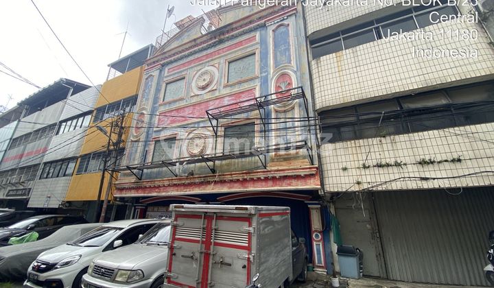 For Sale via Auction Attached Shop House Auction June 10, 2026 Attached Shop House on Jl Pangeran Jayakarta, Sawah Besar, Central Jakarta Land Area 165 SHPB (Building Use Rights) Commercial Area Bustling Environment 2