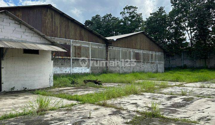 Pabrik Lokasi Pinggir Jalan Raya Narogong Cileungsi Bogor 1