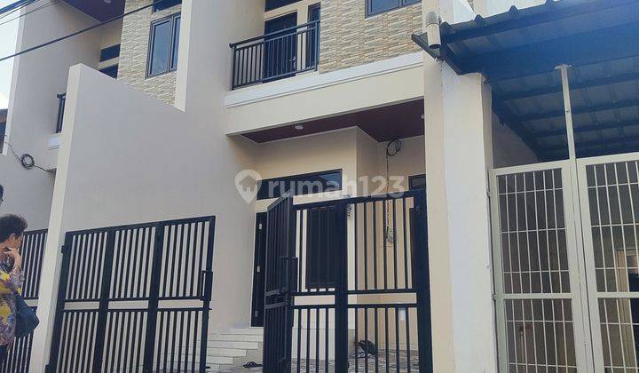 Dijual Rumah Baru di Pinggir Jalan Raya Bisa untuk Usaha Bagus  Brandnew Kelapa Gading BCS Jakarta Utara Jakut dekat Gereja Kim Tae Gon 4 Kamar 4 KT ada Kamar Mandi Dalam dekat Jakarta Timur 1