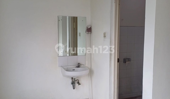 For Rent: 3.5-Story Artha Gading Shop Office, Kelapa Gading, North Jakarta, Ready to Occupy, Well-Maintained. 2