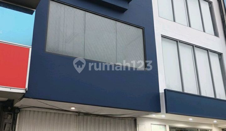 For Rent: Strategic 3-Story Shop House in Sunter, Next to Main Road, Suitable for Office, Store, Coffee Shop