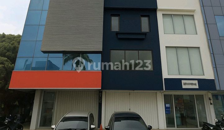 For Rent: Strategic 3-Story Shop House in Sunter, Next to Main Road, Suitable for Office, Store, Coffee Shop 2