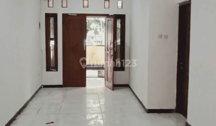 Disewakan Rumah Kantor 1 Lantai Tebet Bagus Murah  2