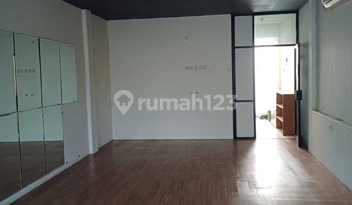 For Rent: 1-Story Shop House in Kelapa Gading, Strategic & Bustling Area, Kelapa Hybrida Culinary, North Jakarta, Jakarta, Office Space. 2