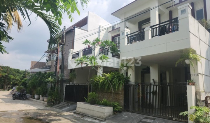 Rumah 2 Lantai Siap Huni Di Pulo Permata Sari, Taman Galaxy 2