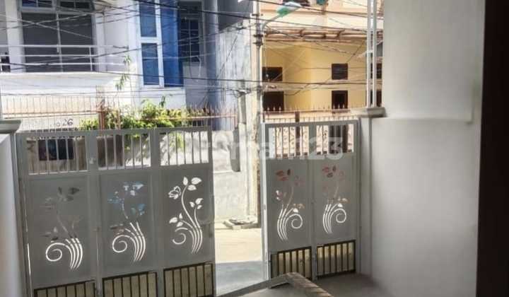 Rumah Bagus Brand New Siap Huni Di Pademangan, Jakarta Utara 2