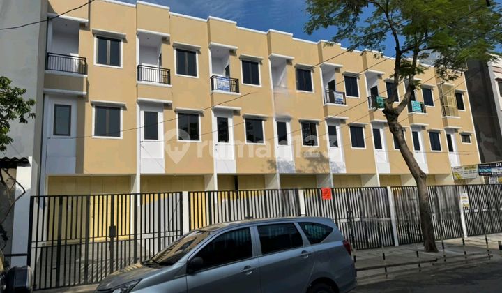 Ruko 4 Lantai di Jelambar, Jakarta Barat Ruko 4 Lantai di Jelambar, Jakarta Barat