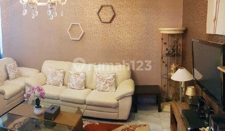 3 Bedroom Fully Furnished Apartment in Senen, Central Jakarta 2