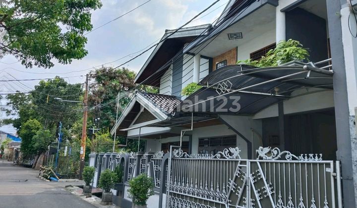 Rumah 2,5 Lantai di Tegal Alur, Kalideres, Jakarta Barat