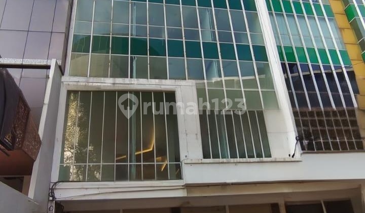6.5-Story Ready-to-Use Ruko Building in Tanah Abang, Central Jakarta 6.5-Story Ready-to-Use Ruko Building in Tanah Abang, Central Jakarta