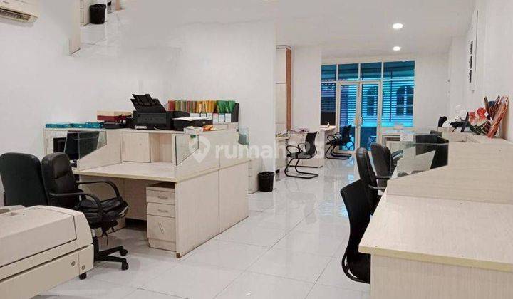 Ruko di Jl. Tentara Pelajar, Senayan, Jakarta Selatan 5