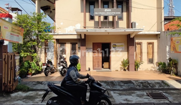 Dijual Rumah Hook Lokasi Strategis di Gayungan, Surabaya 2