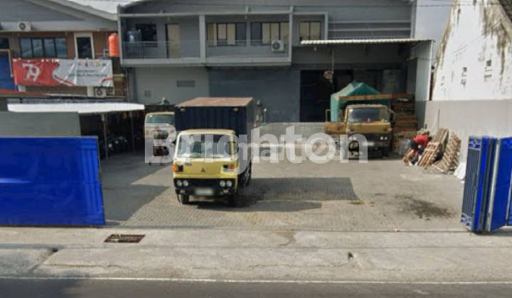 Gudang Jl. Ring Road Selatan , Dekat Spbu Singosaren  1