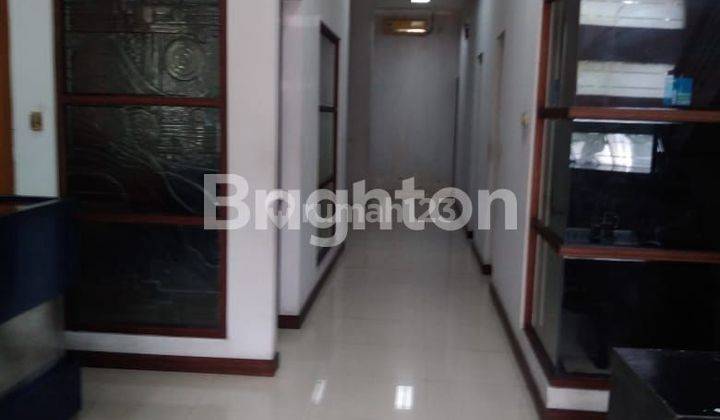 Ruko 2 1/2 Lantai  Jl. Puputan Renon , Denpasar 2
