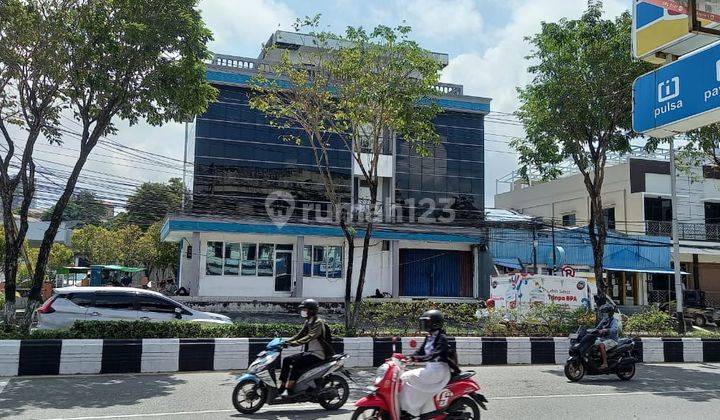 DIJUAL TANAH DAN BANGUNAN KANTOR PINGGIR JALAN JENDRAL SUDIRMAN - HM 1